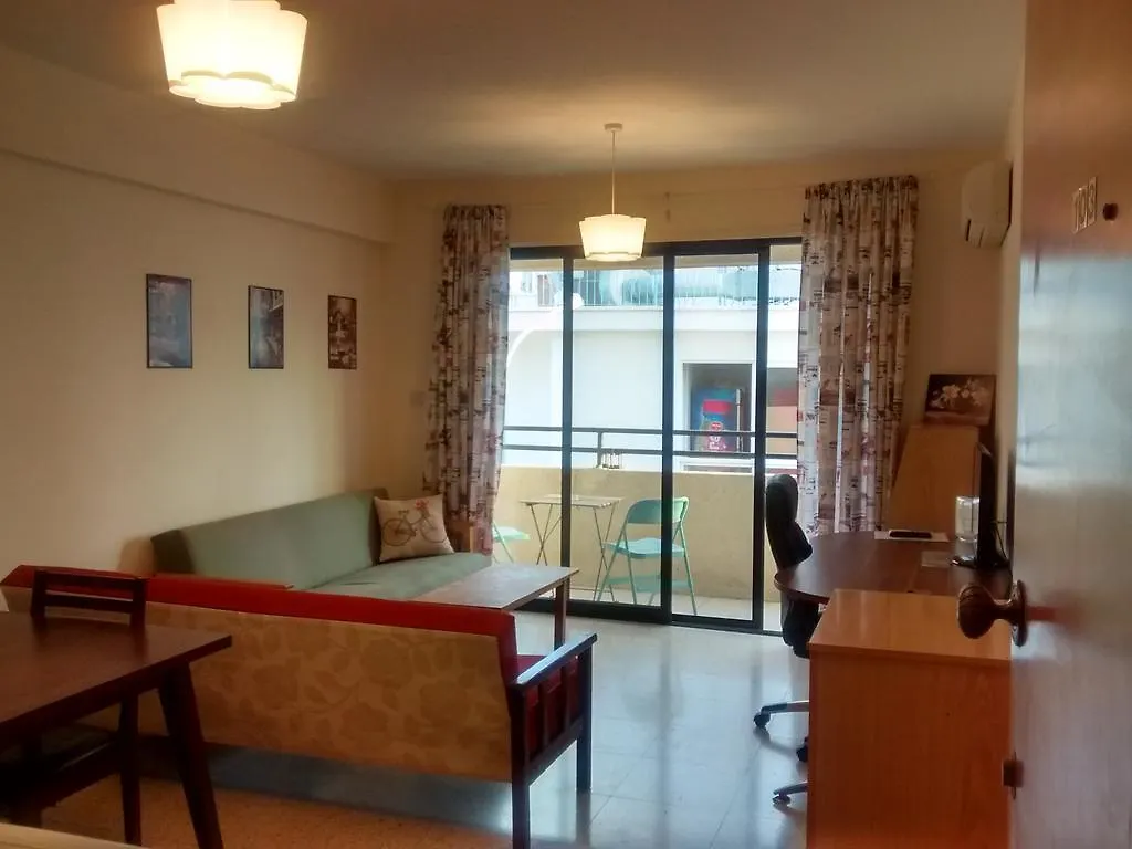 Elli Apartments Larnaca City Center